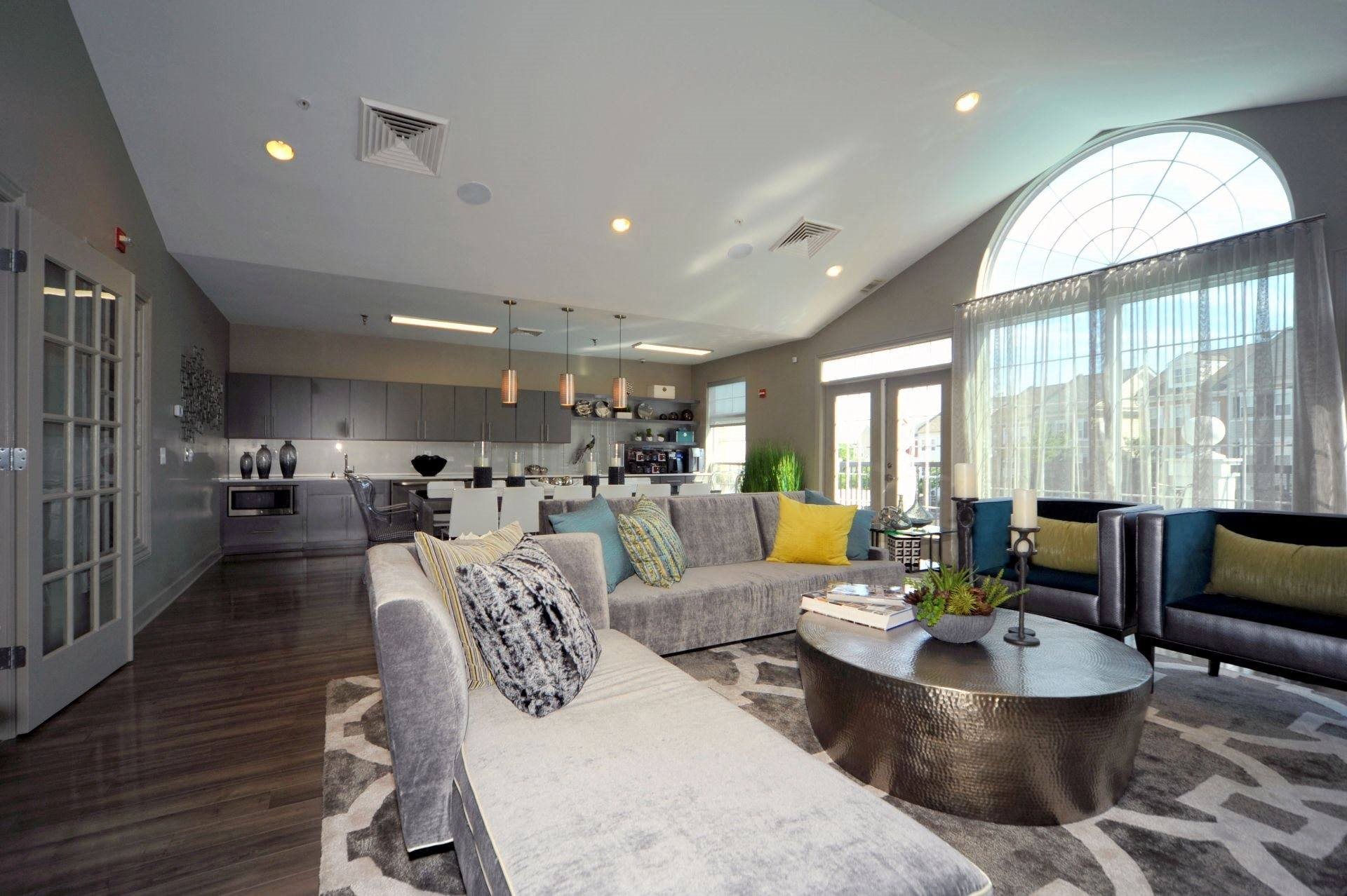 Amenities Community Clubroom MetroPlace at Town Center